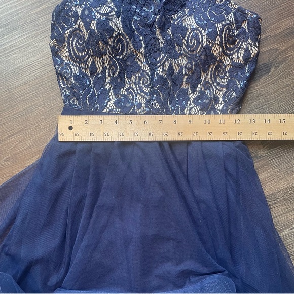 SPEECHLESS FIT & FLARE FORMAL DRESS HIGH LOW CASCADING HEM SZ 3 NAVY - Picture 9 of 10